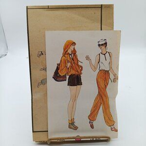 UNCUT Vintage Sewing PATTERN Vogue 7391, Ladies 1979 Jacket T Shirt Shorts